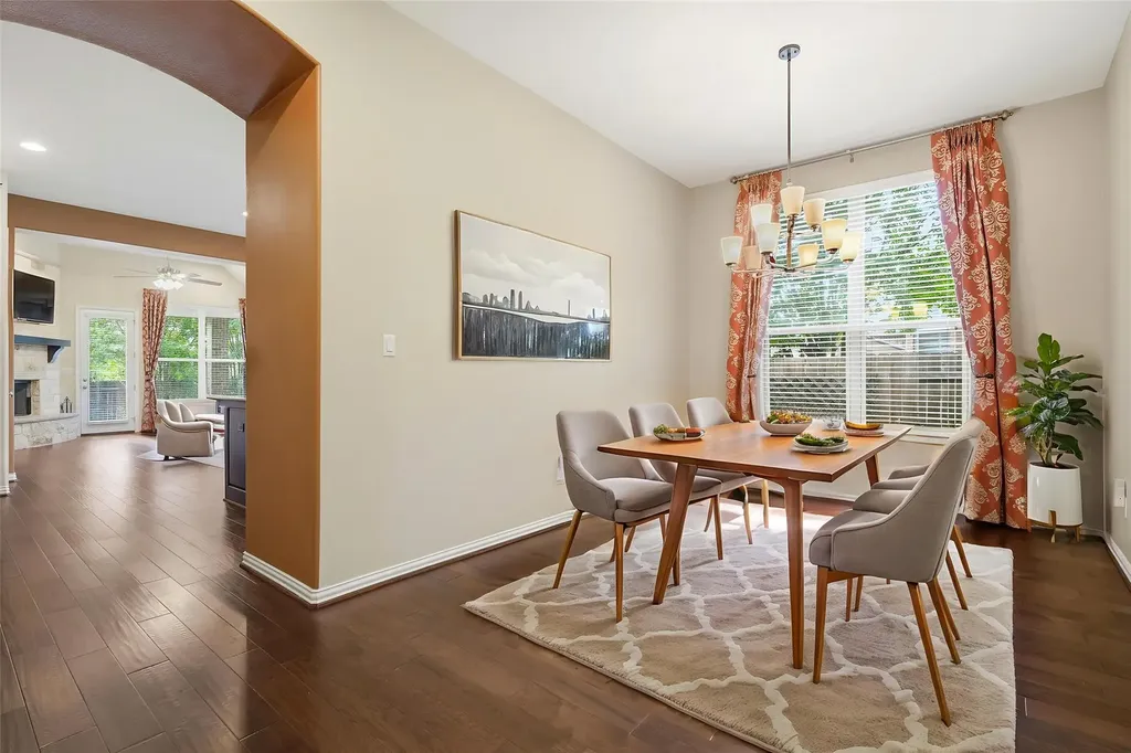 3928 Cole Valley Lane Round Rock TX 78681