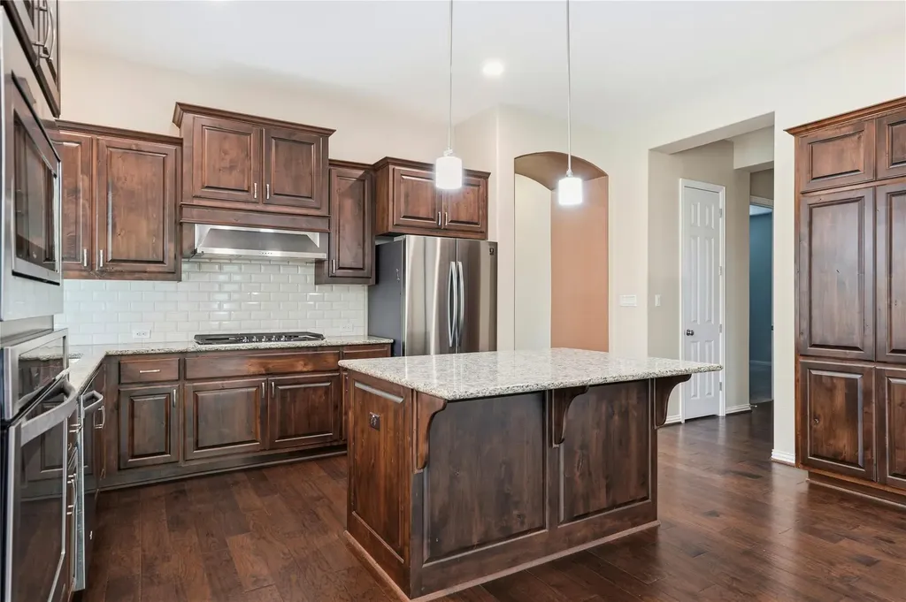 3928 Cole Valley Lane Round Rock TX 78681