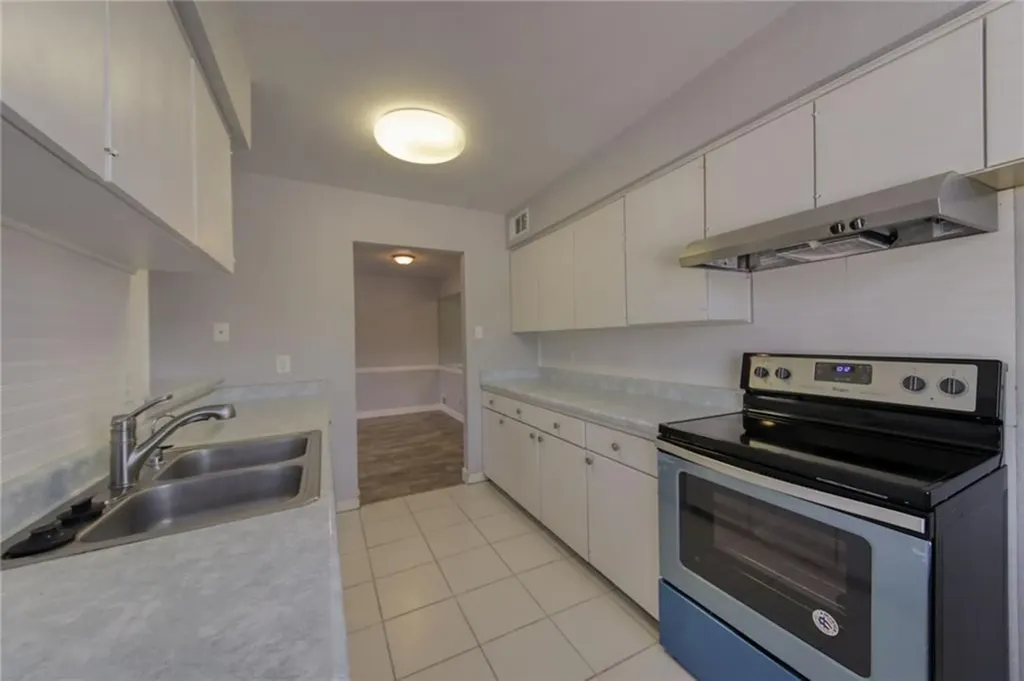 5801 Thunderbird Street Lago Vista TX 78645