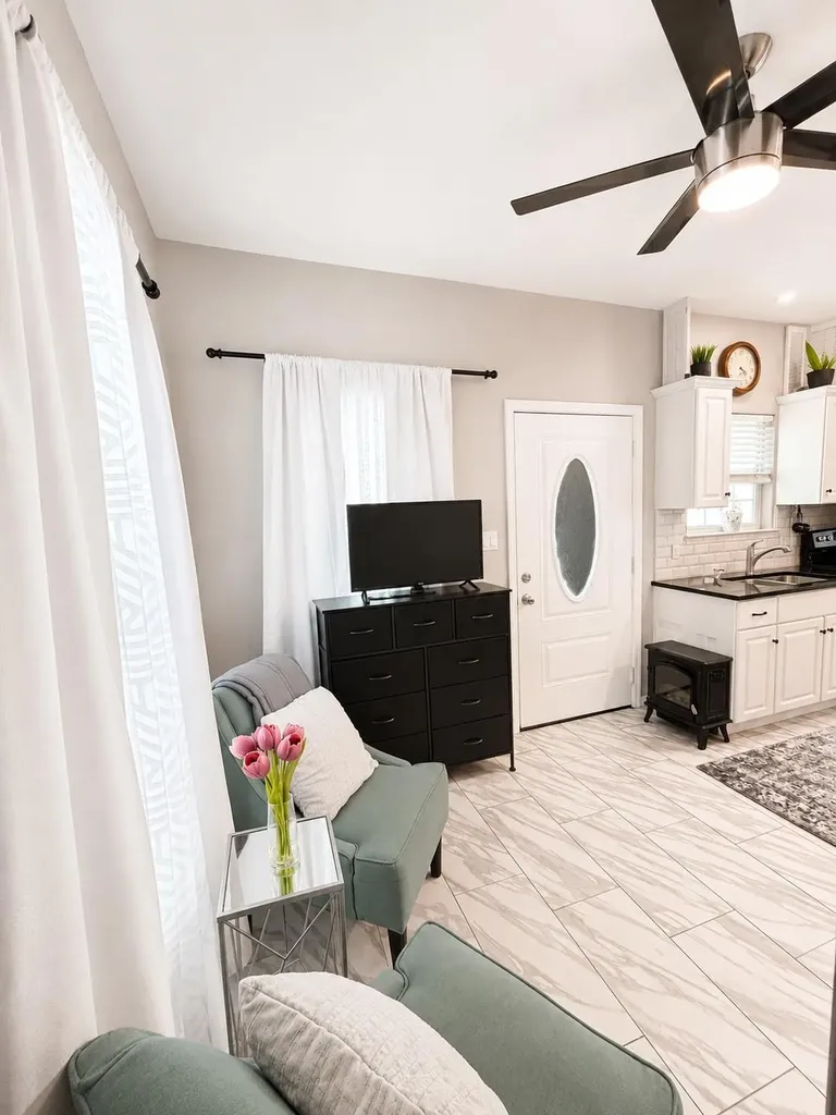 395 Willow Avenue Luling TX 78648