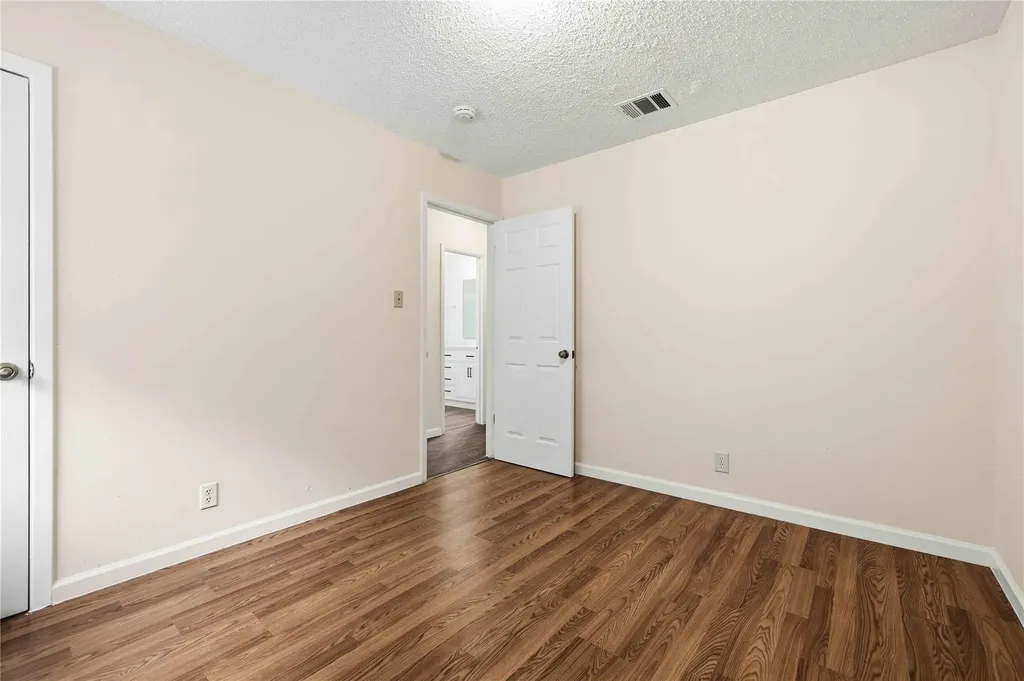 1105 Ash Cove Austin TX 78753