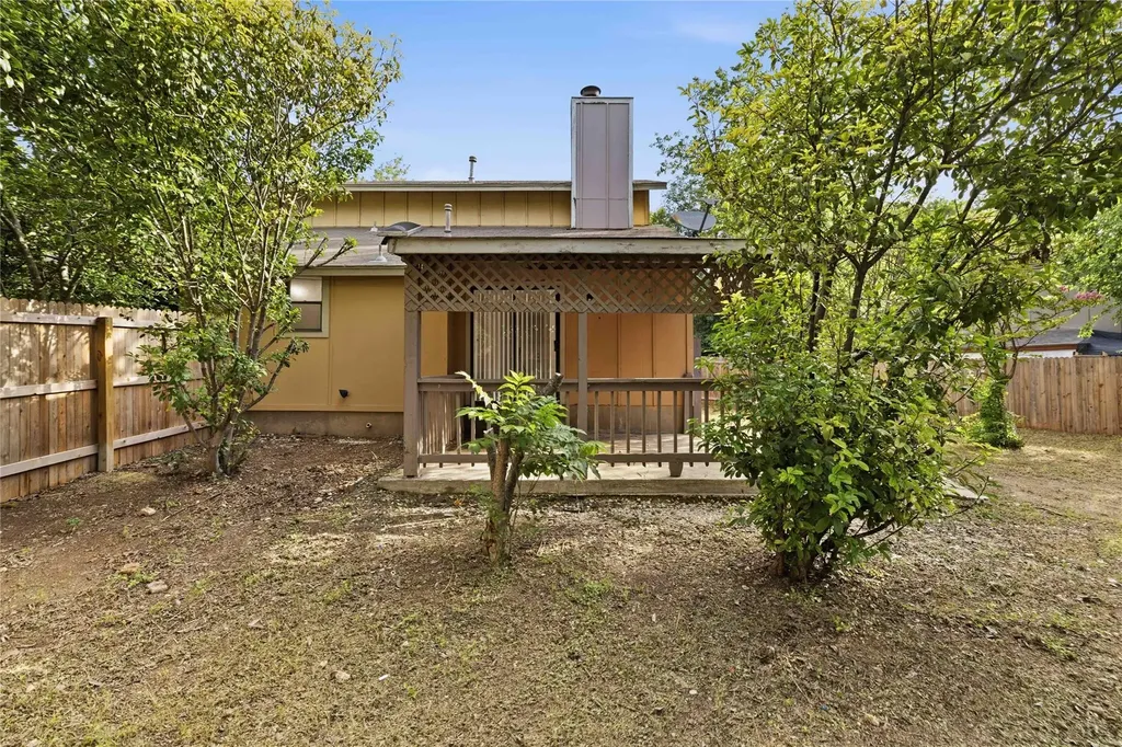 1105 Ash Cove Austin TX 78753