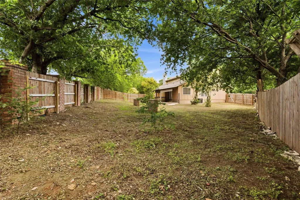 1105 Ash Cove Austin TX 78753
