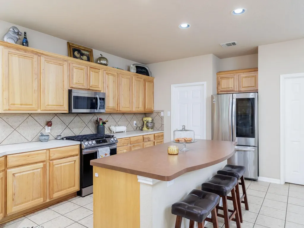 2407 Silver Spur Lane Leander TX 78641