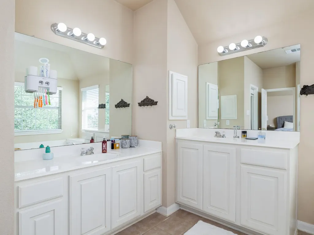 2407 Silver Spur Lane Leander TX 78641