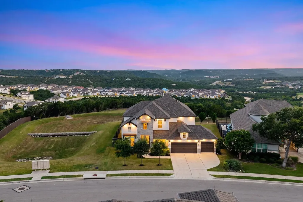 2717 Painted Sky Bend Leander TX 78641