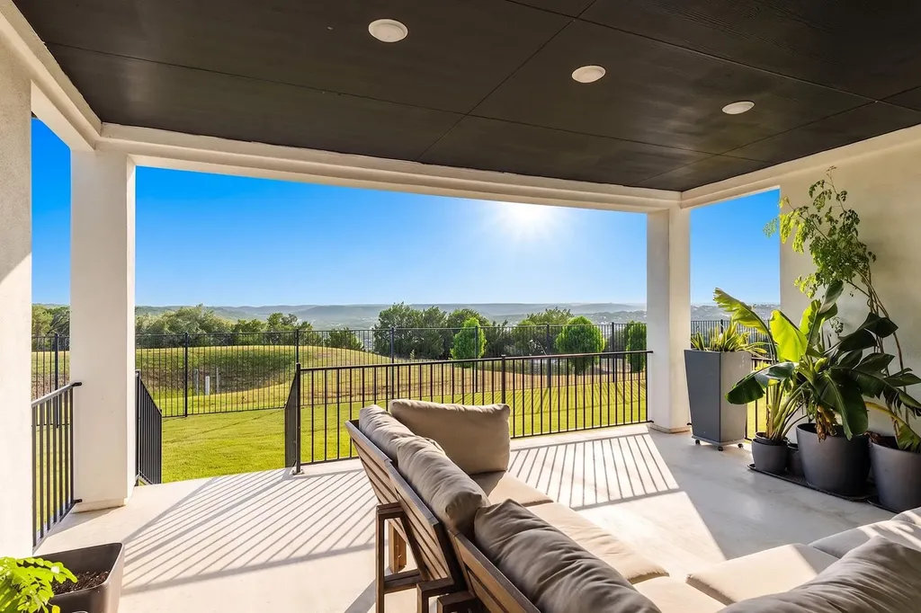 2717 Painted Sky Bend Leander TX 78641