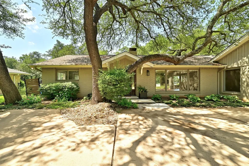8608 Crest Ridge Circle Austin TX 78750