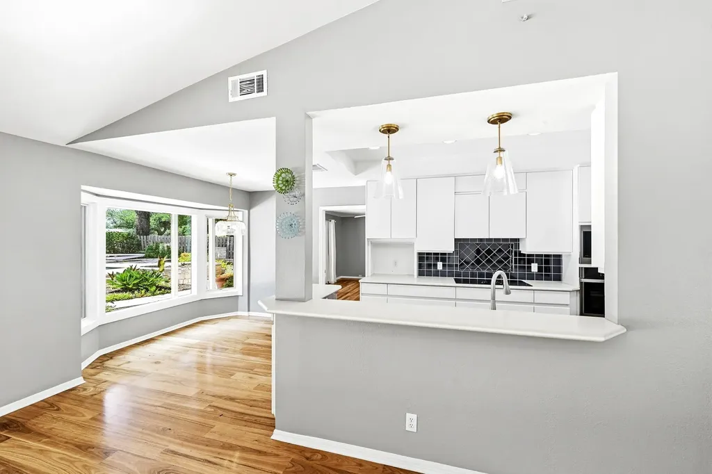 8608 Crest Ridge Circle Austin TX 78750
