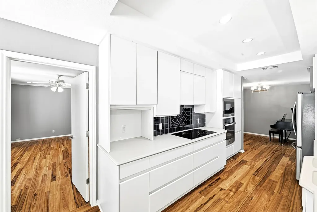 8608 Crest Ridge Circle Austin TX 78750