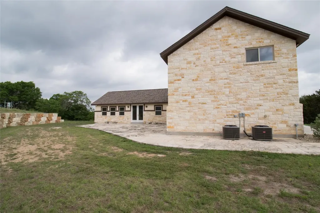 200 Serenity Drive Liberty Hill TX 78642