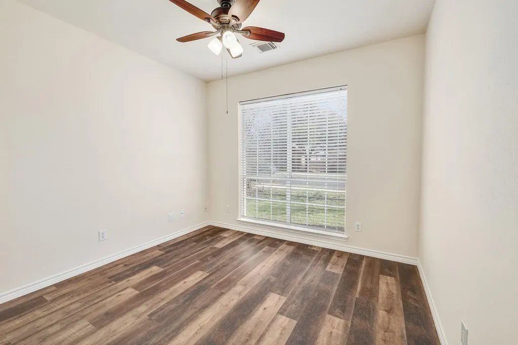 2307 Hayfield Square Pflugerville TX 78660