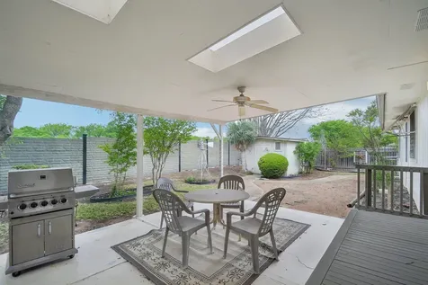 1300 Leah Lane Round Rock TX 78665