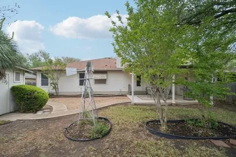 1300 Leah Lane Round Rock TX 78665
