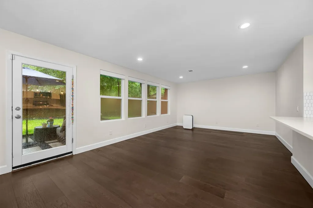 823 Walnut Creek Drive Austin TX 78753