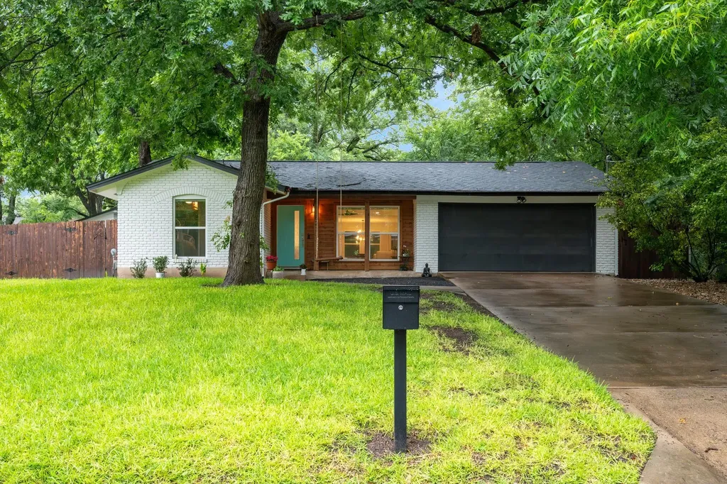 823 Walnut Creek Drive Austin TX 78753