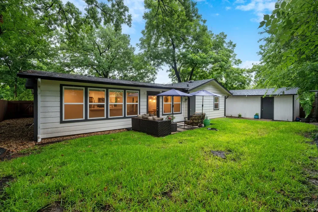 823 Walnut Creek Drive Austin TX 78753