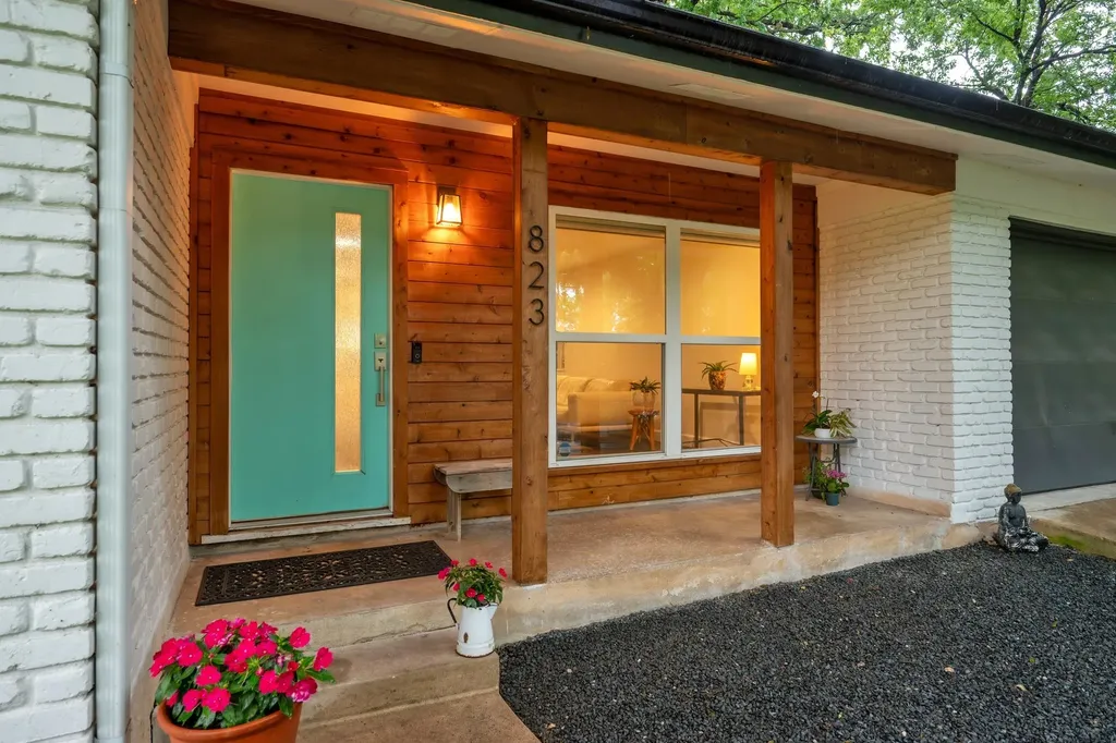 823 Walnut Creek Drive Austin TX 78753