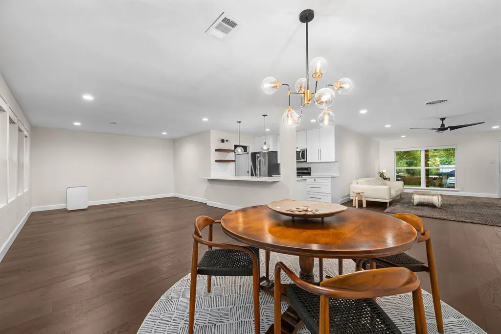 823 Walnut Creek Drive Austin TX 78753