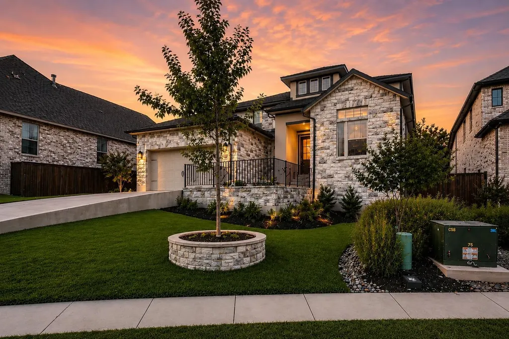 933 Donna Roland Court Leander TX 78641