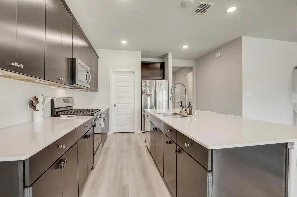 13117 Alamito Creek Trail Manor TX 78653
