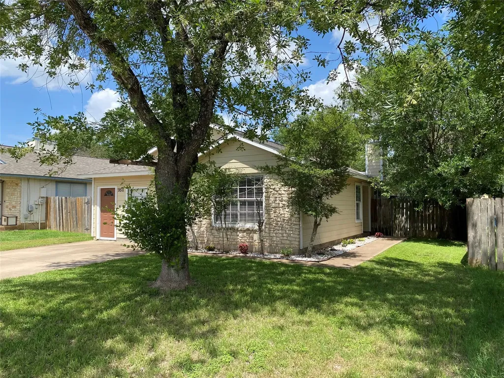 9511 Curlew Drive Austin TX 78748