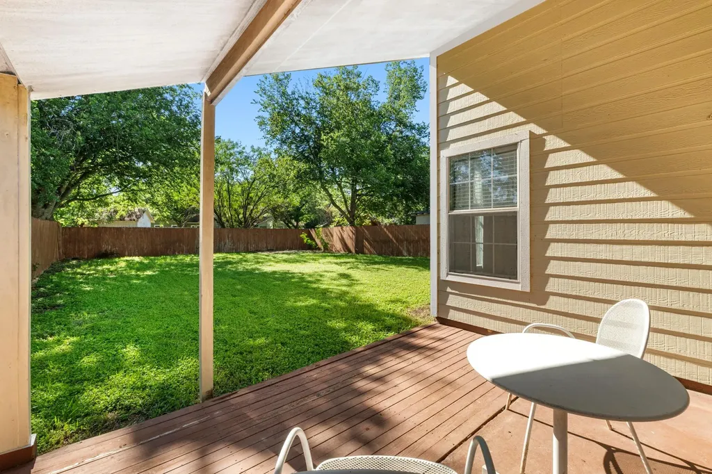 9511 Curlew Drive Austin TX 78748