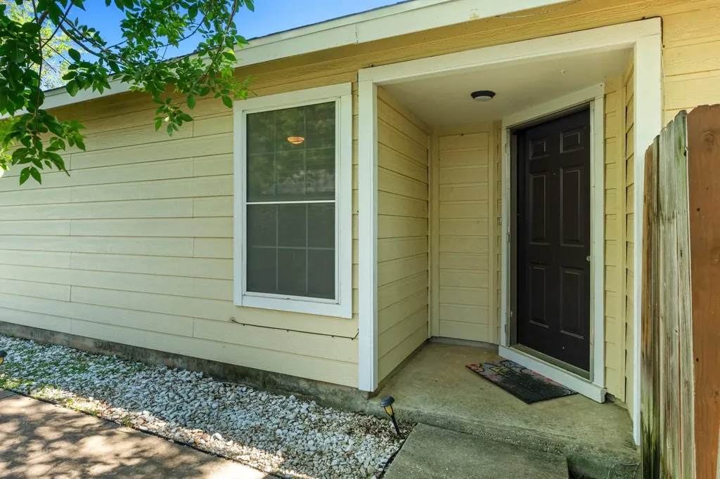 9511 Curlew Drive Austin TX 78748