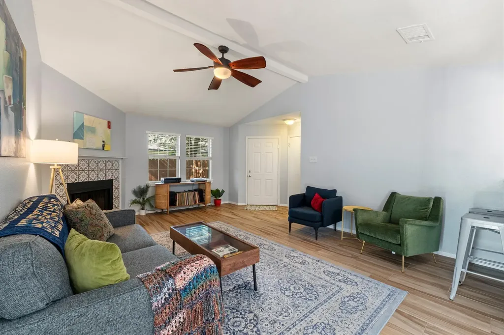 9511 Curlew Drive Austin TX 78748