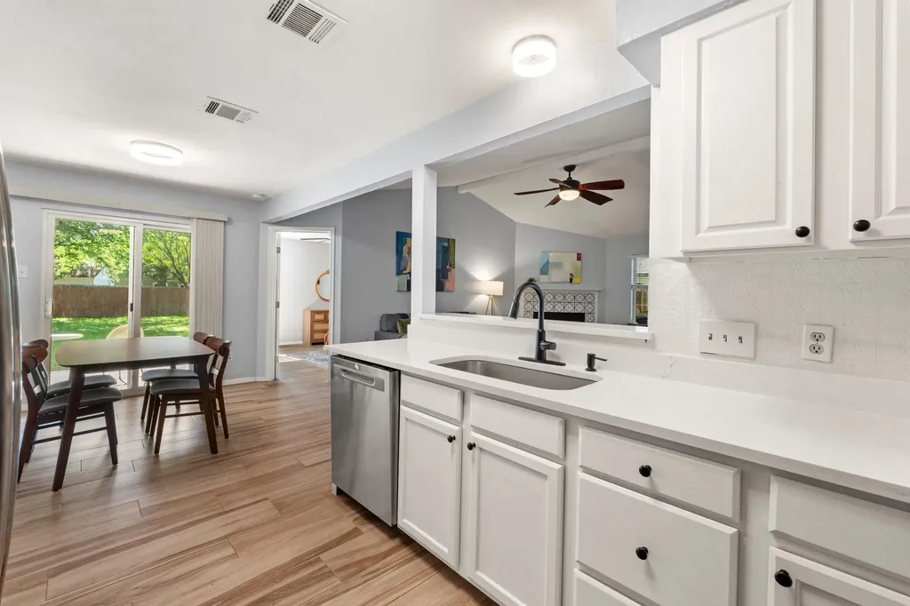 9511 Curlew Drive Austin TX 78748