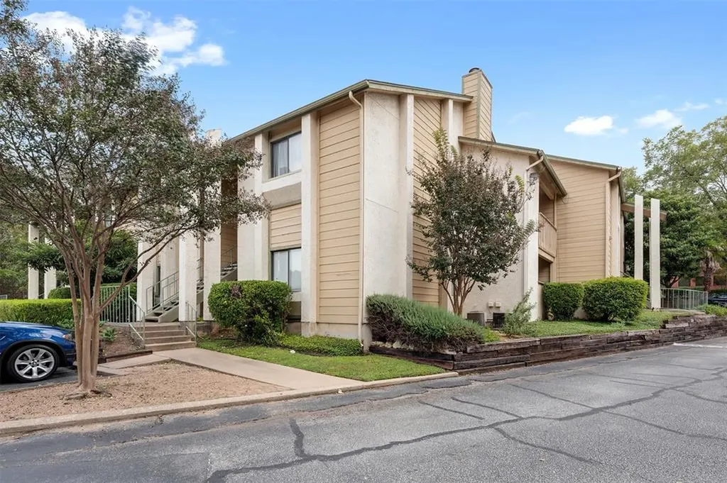 9100 Mountain Ridge Drive Austin TX 78759