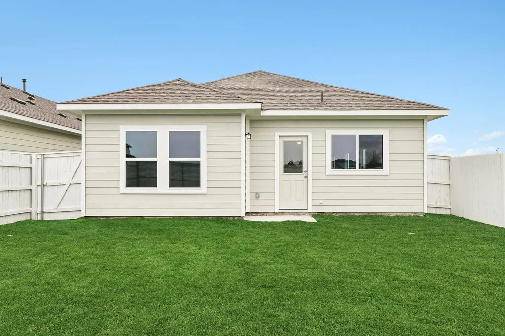 108 Bountiful Lane Elgin TX 78621