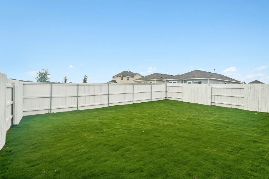 108 Bountiful Lane Elgin TX 78621