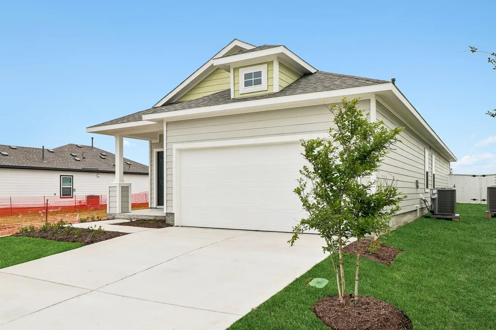 108 Bountiful Lane Elgin TX 78621