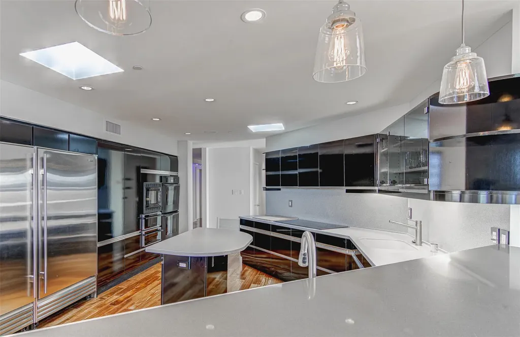 40 N Interstate 35 Highway Austin TX 78701