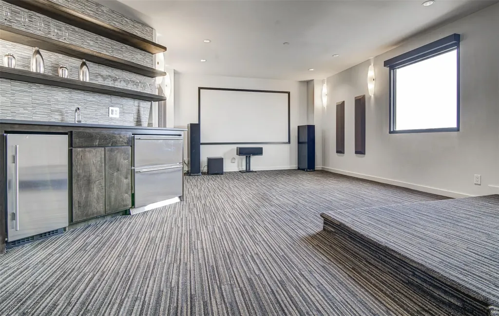 40 N Interstate 35 Highway Austin TX 78701