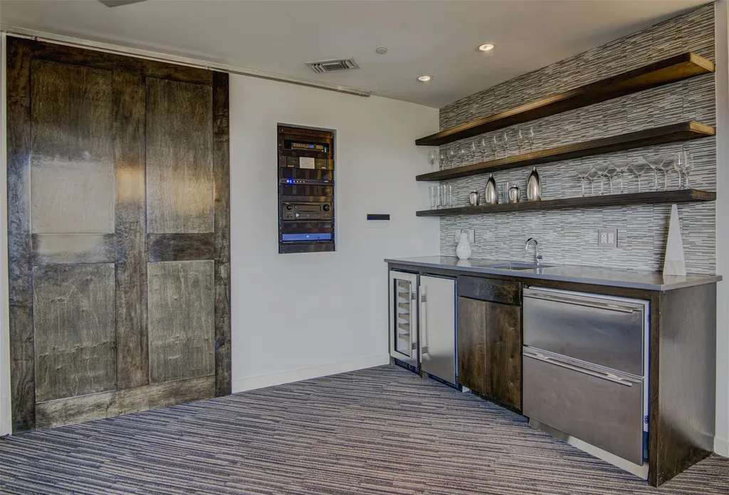 40 N Interstate 35 Highway Austin TX 78701