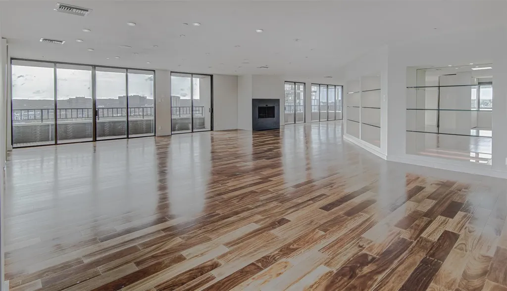 40 N Interstate 35 Highway Austin TX 78701