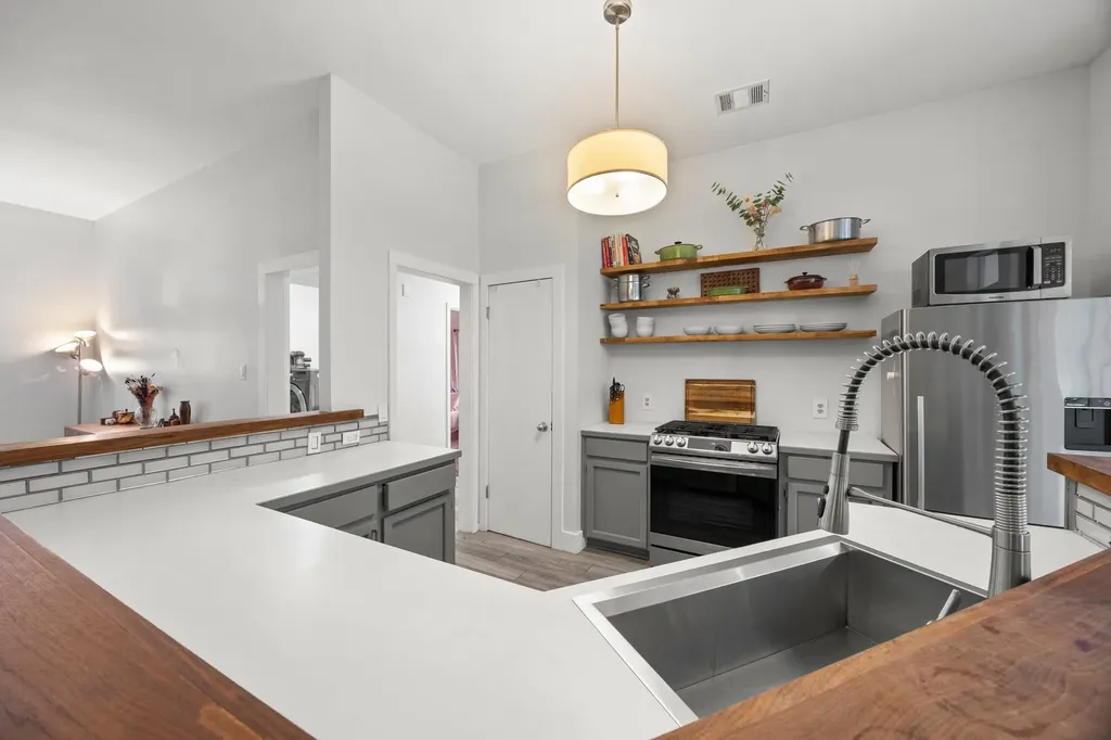 3607 Latimer Drive Austin TX 78732
