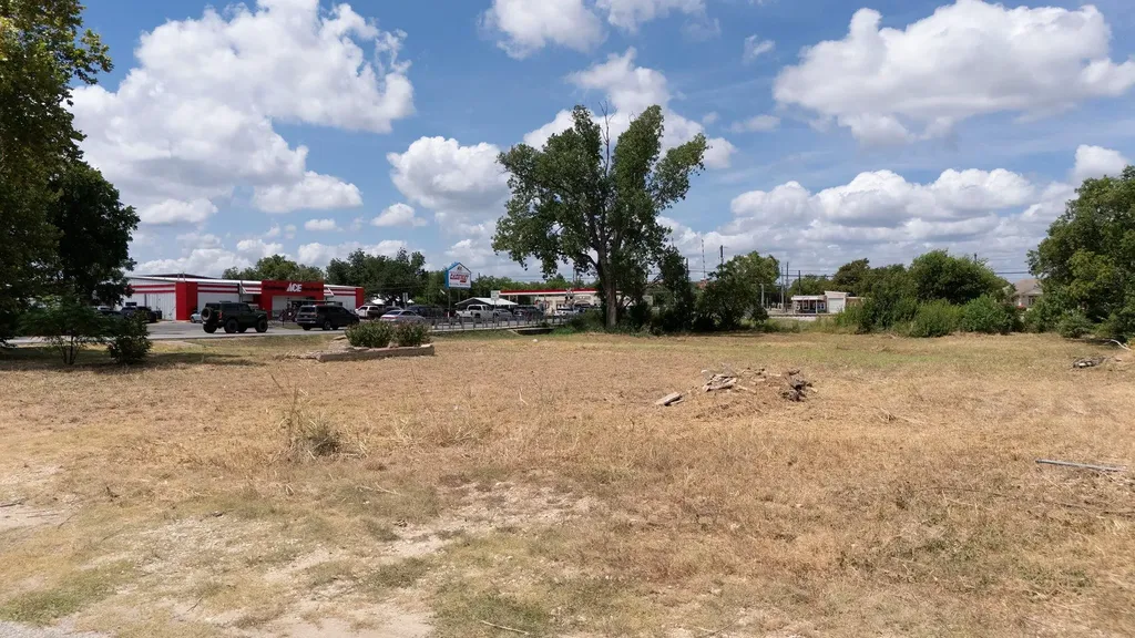 101 E South Street Leander TX 78641