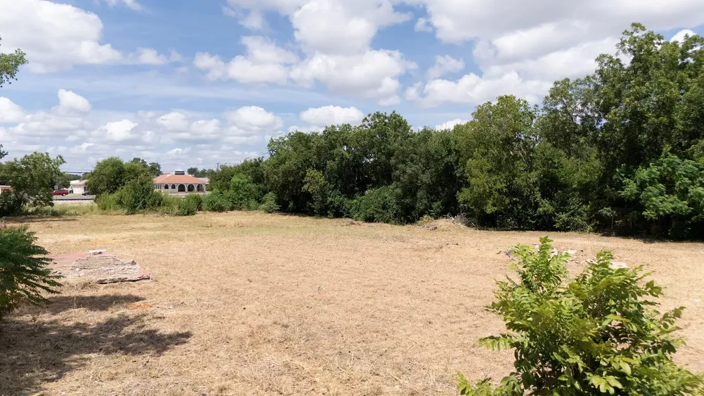 101 E South Street Leander TX 78641