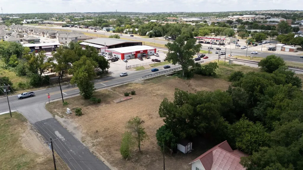 101 E South Street Leander TX 78641