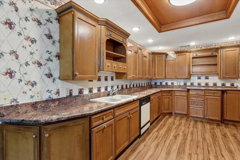 250 Hickory Drive Elgin TX 78621