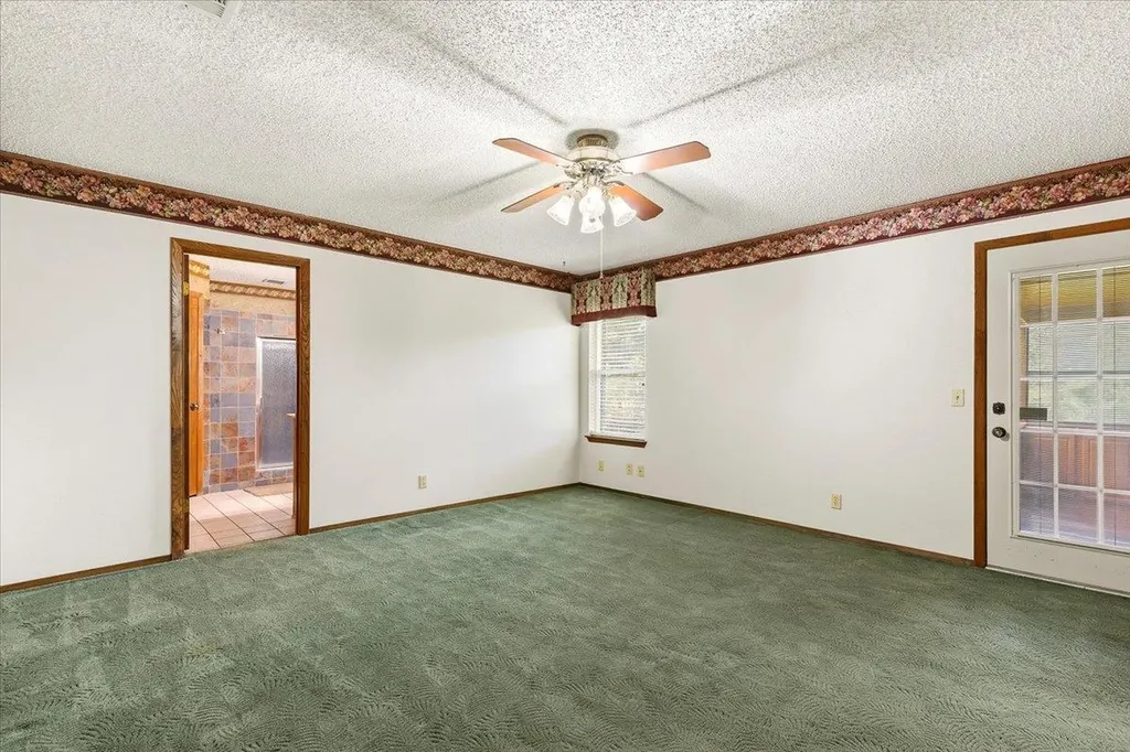 250 Hickory Drive Elgin TX 78621