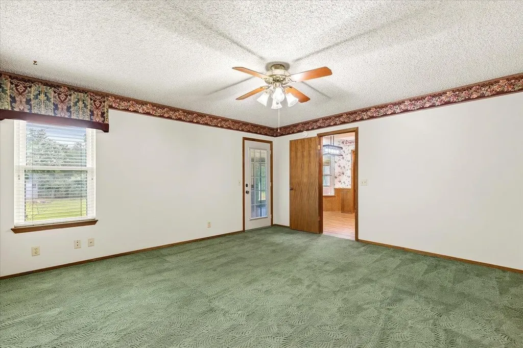 250 Hickory Drive Elgin TX 78621