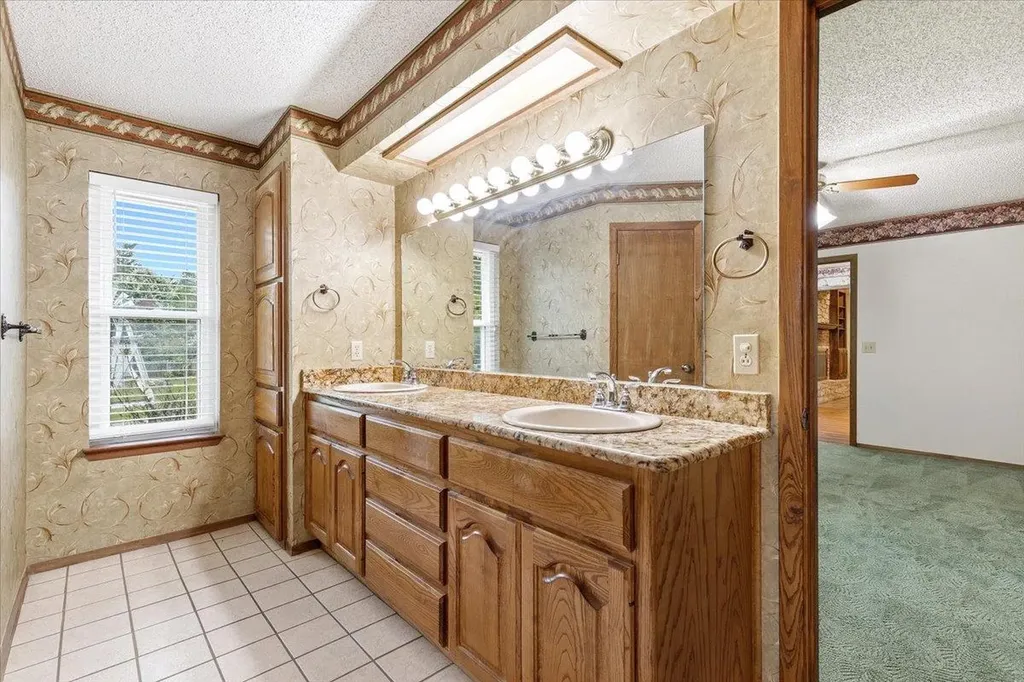 250 Hickory Drive Elgin TX 78621