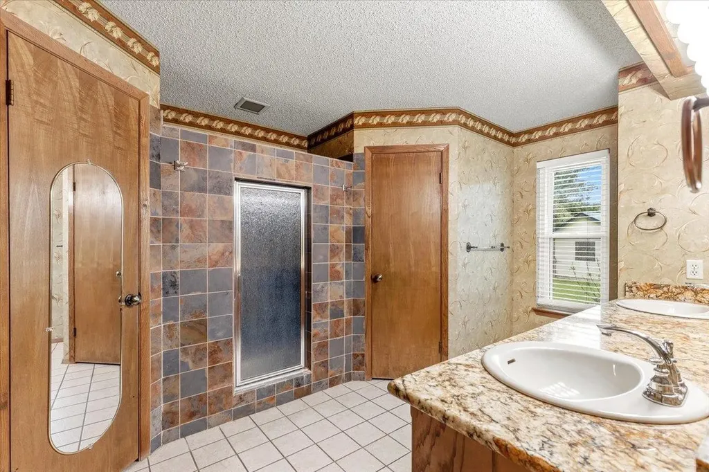 250 Hickory Drive Elgin TX 78621