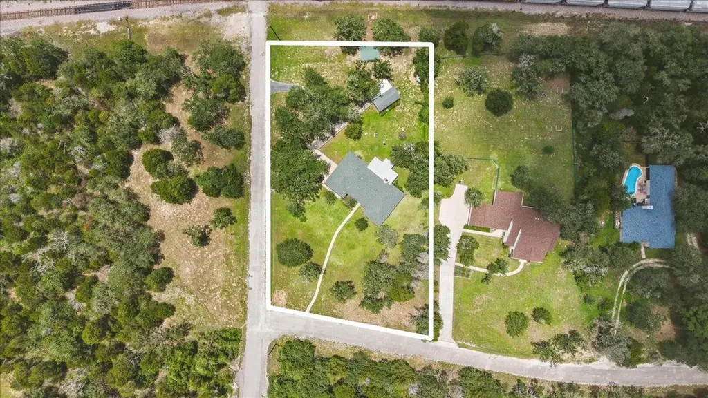 250 Hickory Drive Elgin TX 78621
