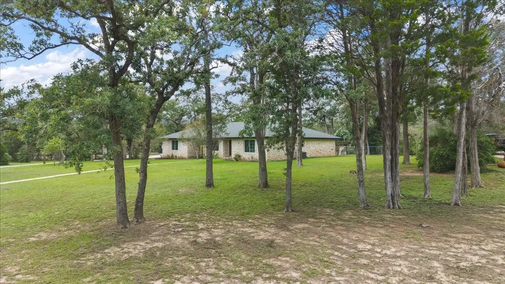 250 Hickory Drive Elgin TX 78621