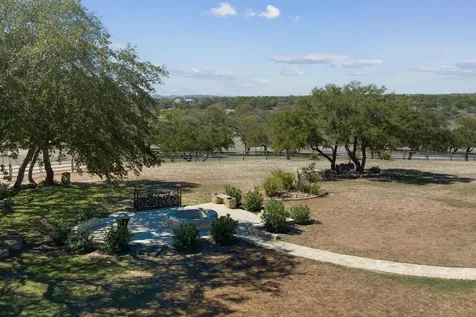 521 Bluff Creek Road Center Point TX 78010